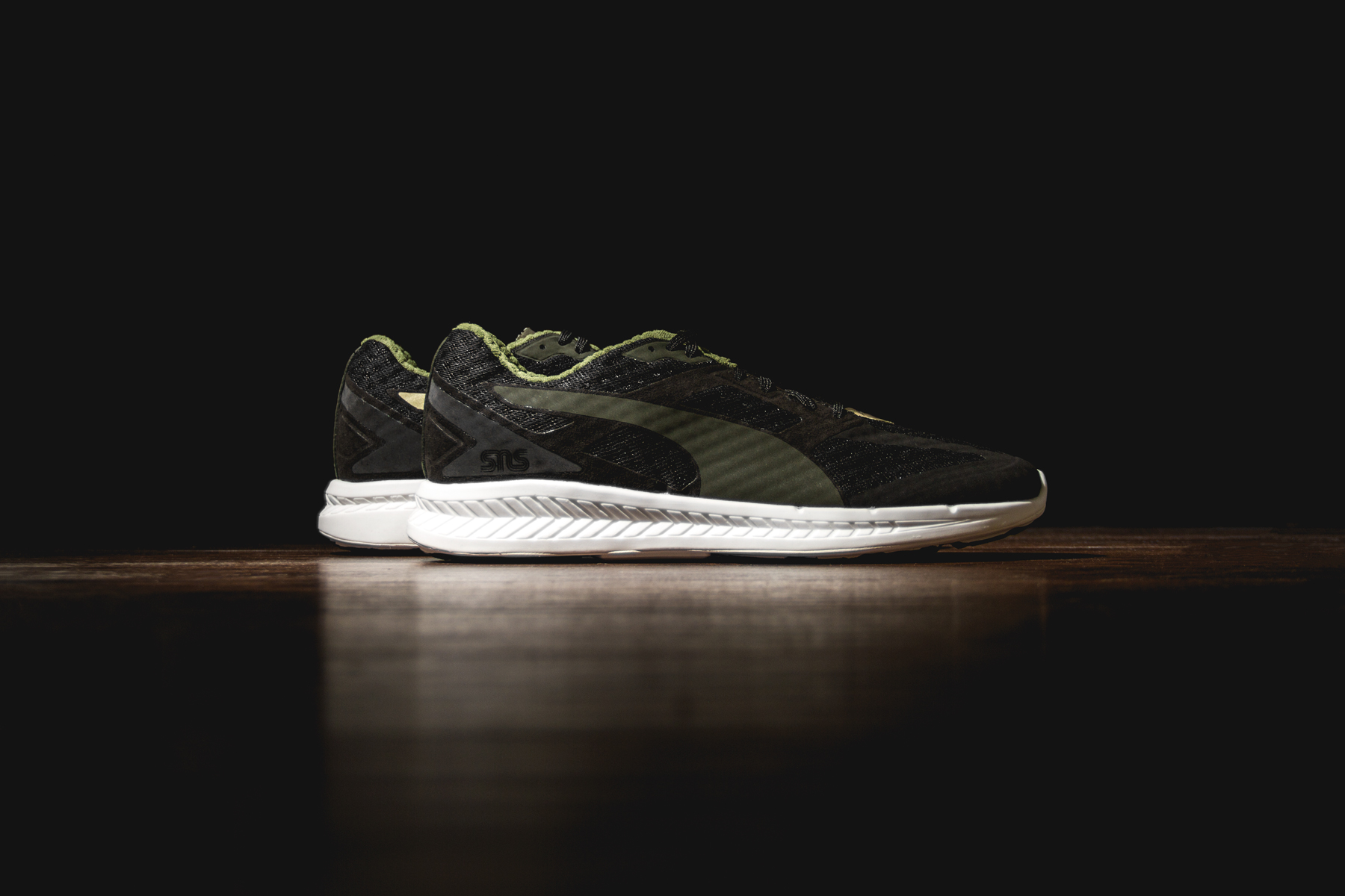 Sneakersnstuff x PUMA 